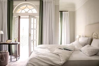Hotel con piscina